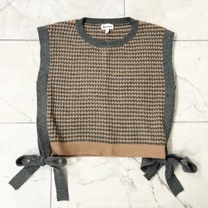 Gray and Tan Houndstooth Knit Sweater Size M